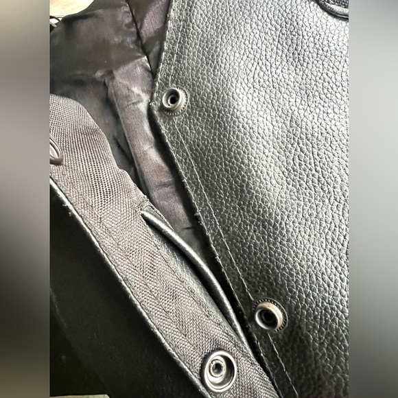 Dream Apparel Black Biker Motorcycle Leather Vest- Size XL - Picture 7 of 10